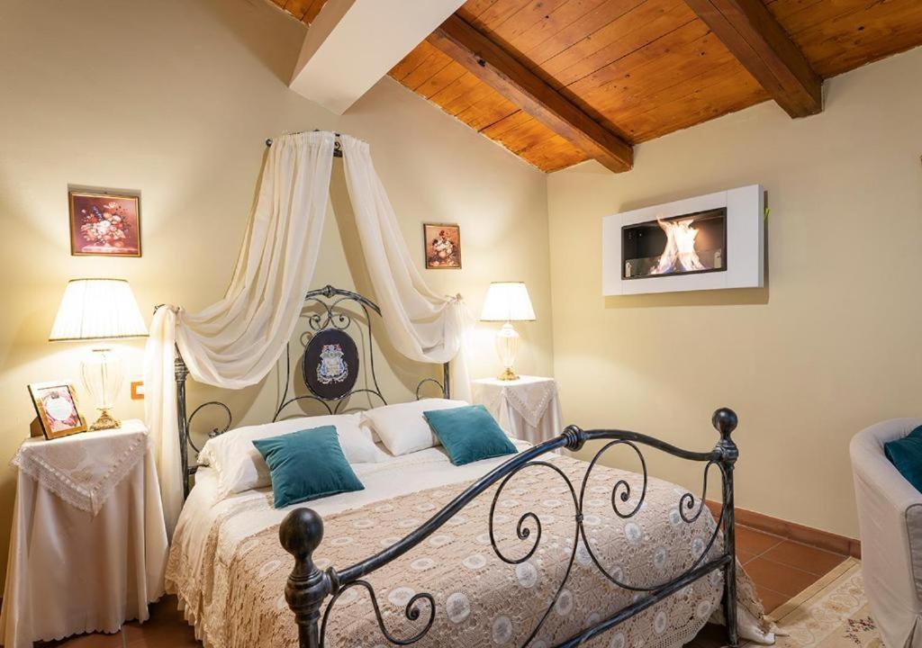 Dimora Di Charme Villa Sant'Erasmo Fumone Exterior photo
